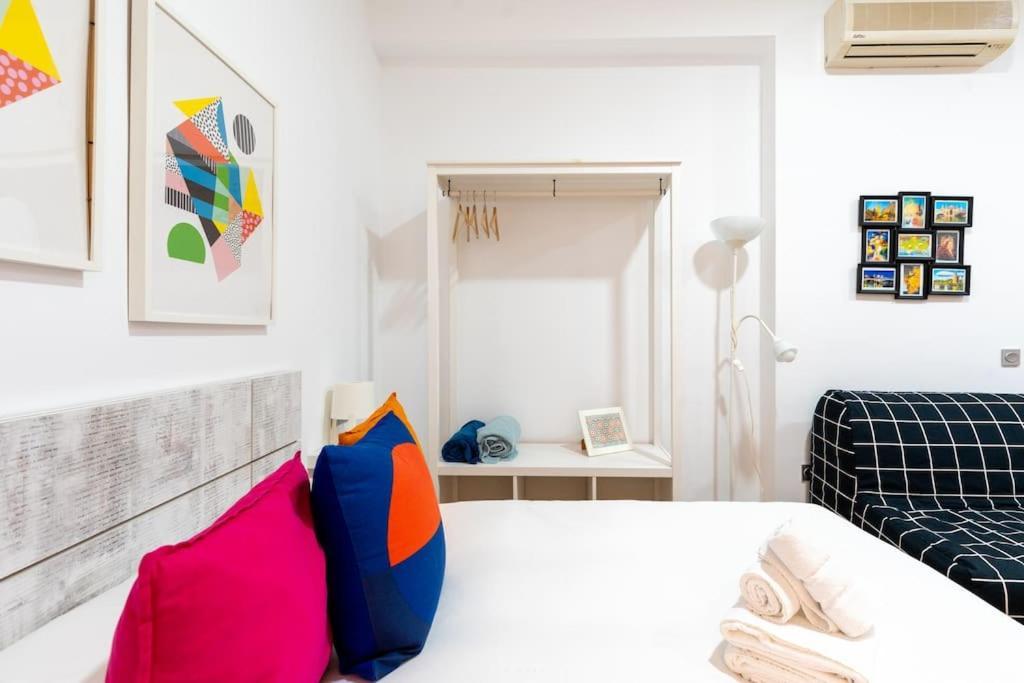 Cuna By Thegoodtourist * Seville
