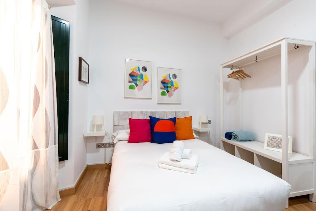Cuna By Thegoodtourist * Seville
